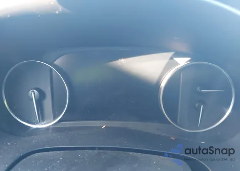 2018 Buick Lacrosse Essence z USA, uszkodzony, nr VIN 1G4ZP5SZ9JU135849